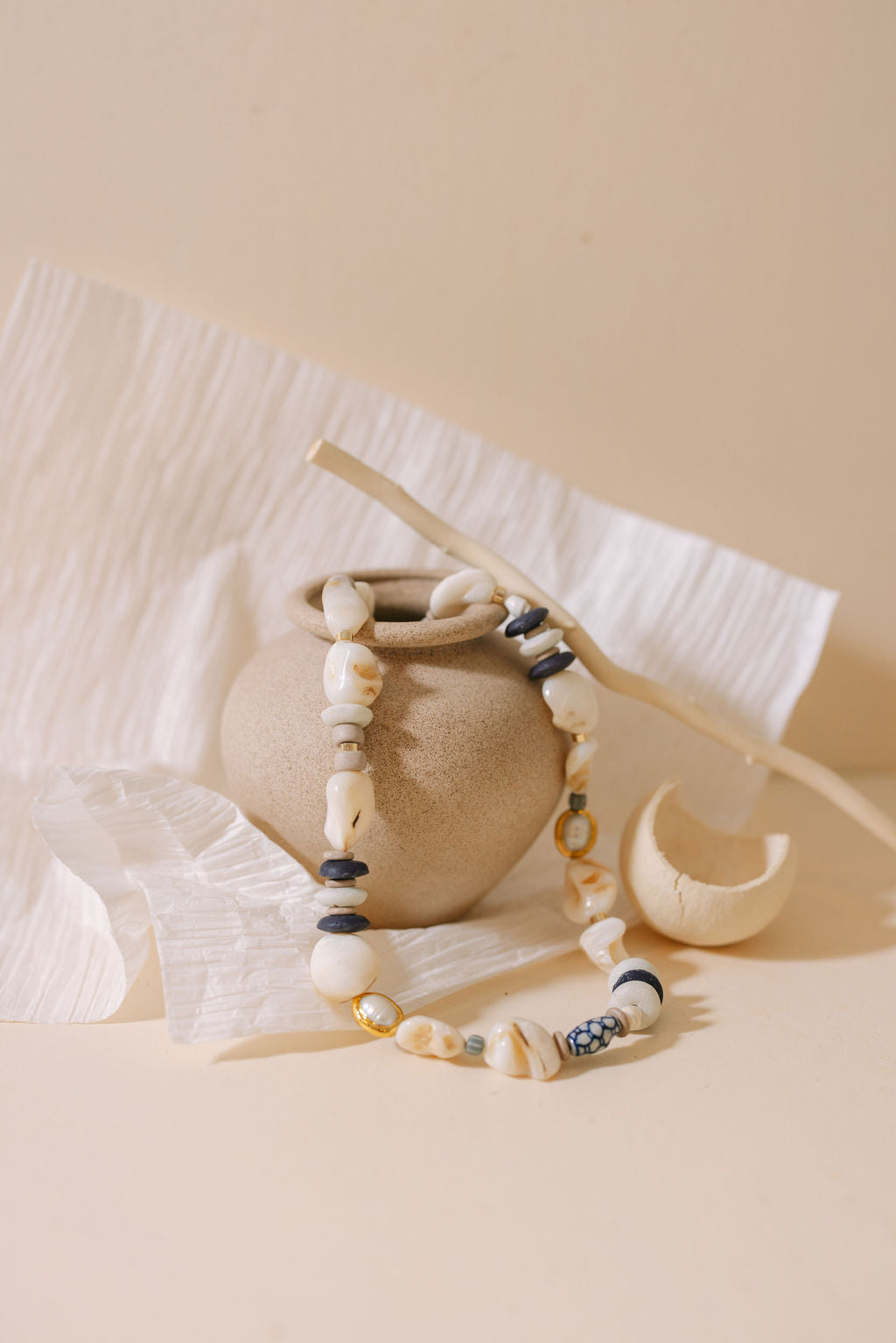 Collier Morgan en pierre, coquillages et perles
