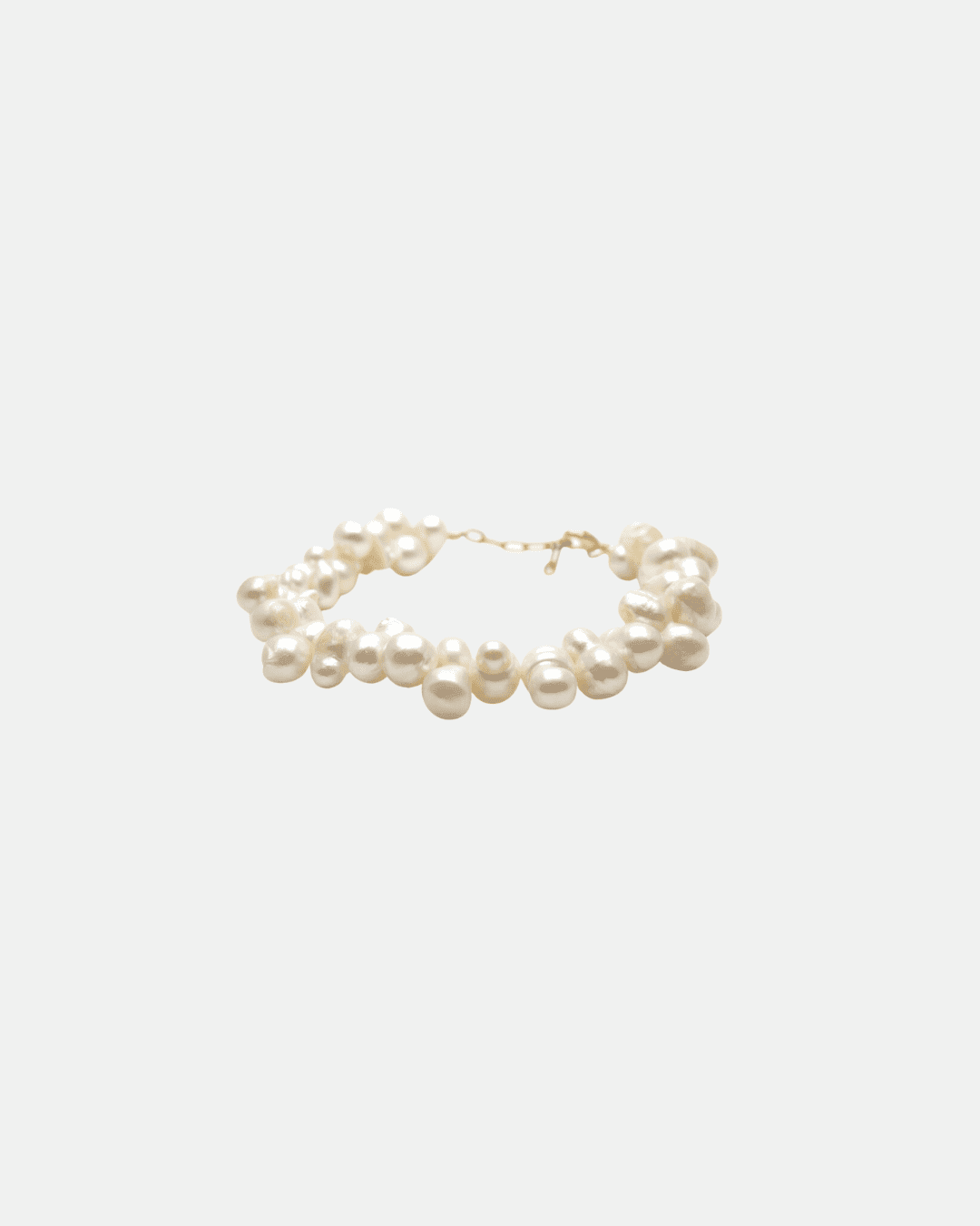 Bracelet Rita avec des doubles perles de cultures blanches et épais fait main en France dans notre atelier à Valence