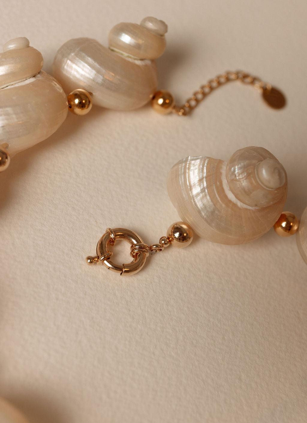 Monik maxi necklace