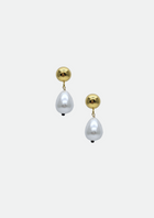boucles d'oreilles avec une perle de nacre