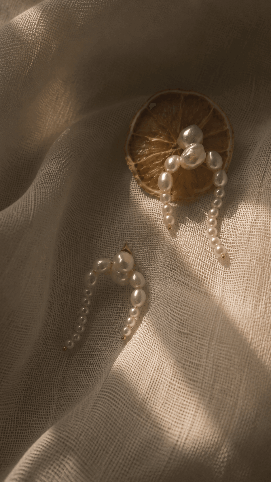 Boucles Jess pendantes en perles baroques