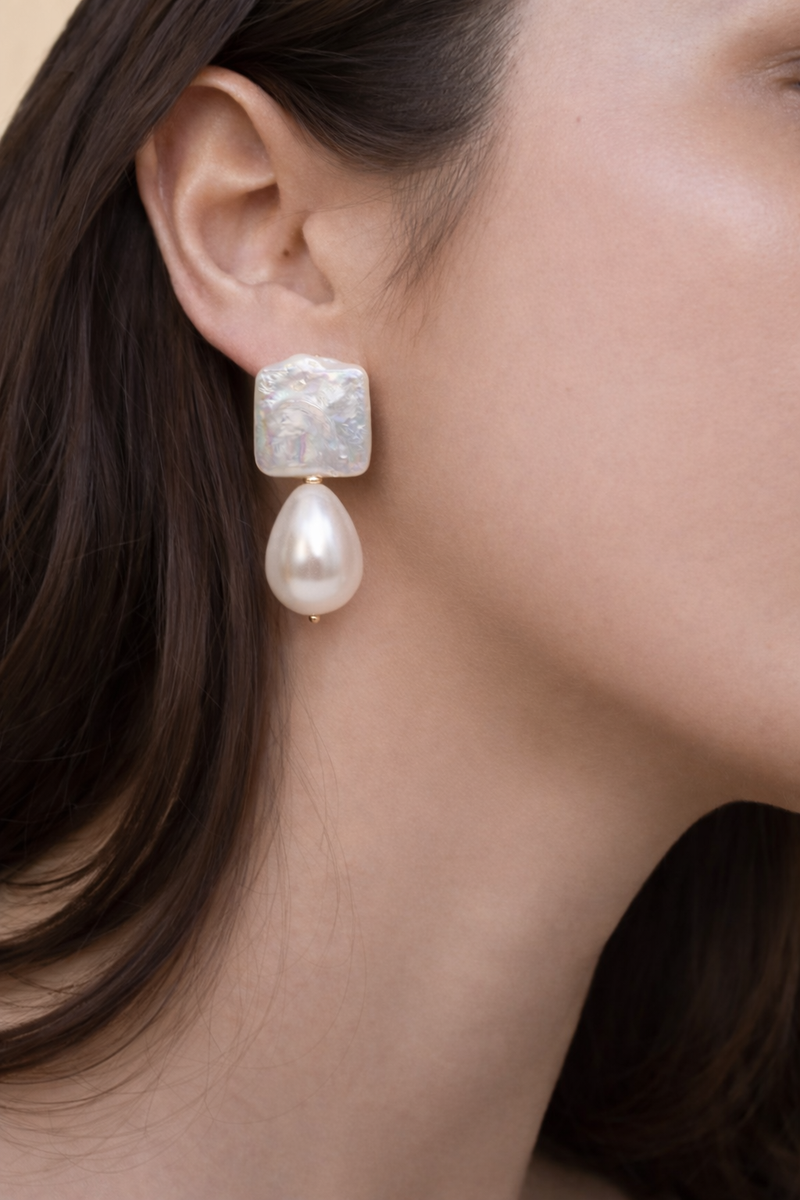 Bijoux en perles de culture et plaqué or pour femme par la maison Giselb 