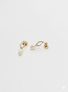 Boucles d'oreilles perles d'eau douce dorées sur support organique design