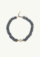 Choker en perles africaine