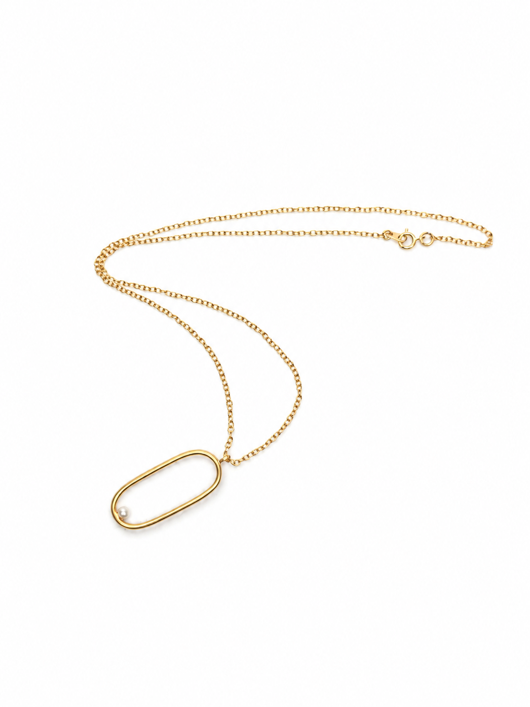 Oval necklace and cultured pearl