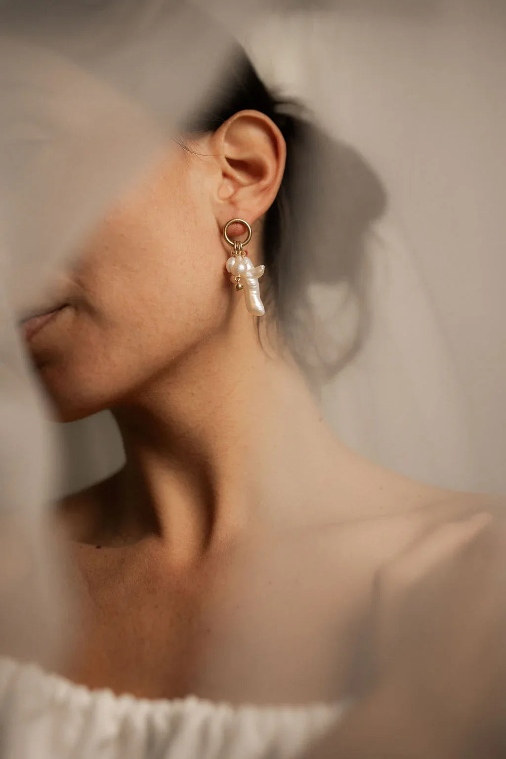 Boucles d'oreille Avril croix