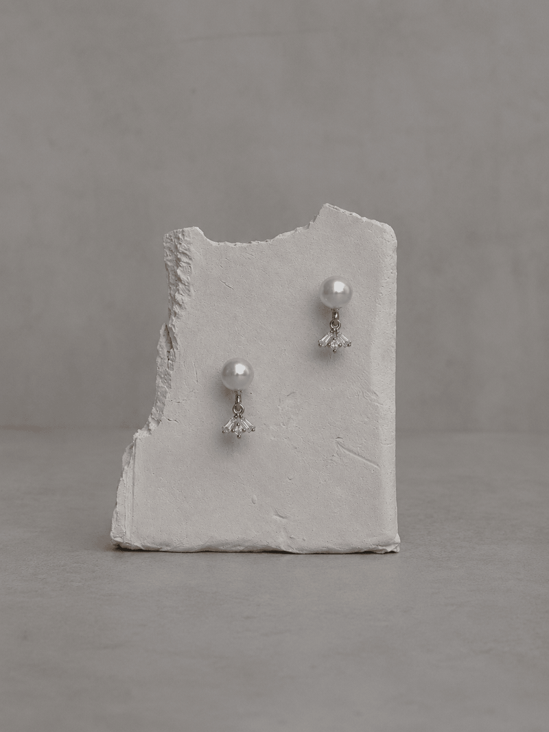 France earrings with pearls and Swarovski crystals