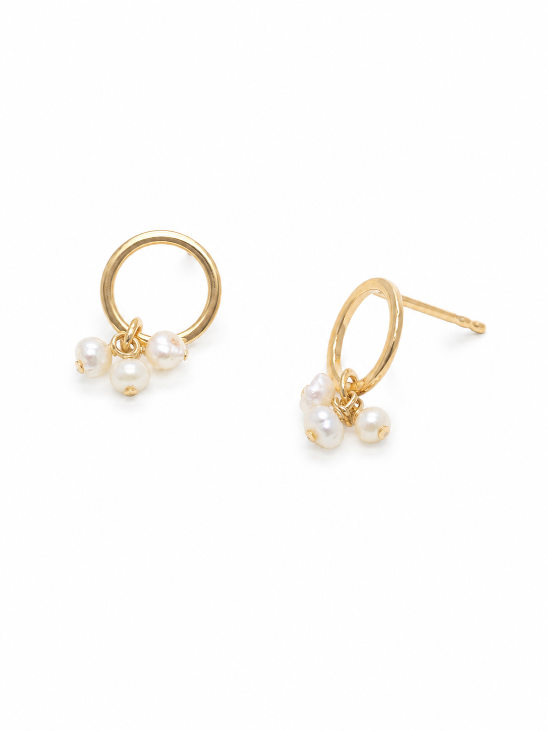 Small round pearl stud earrings