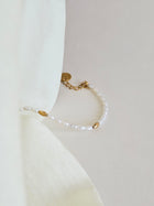 Bess bracelet in fine pearls