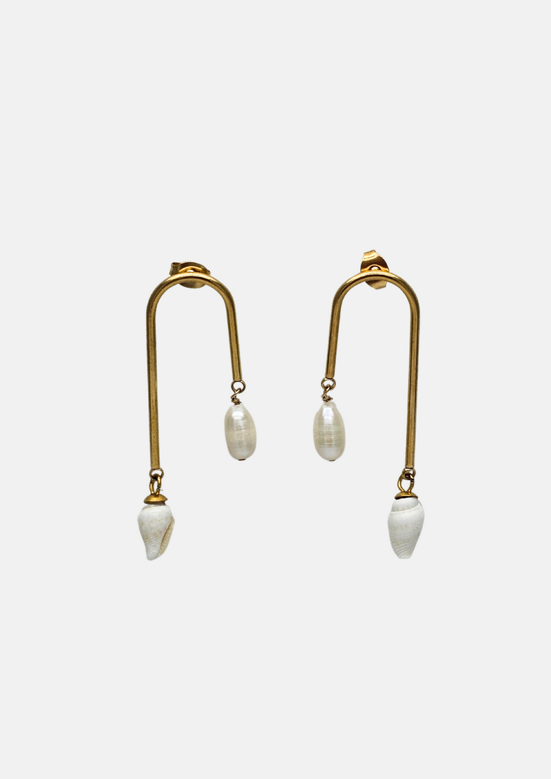 Boucles d'oreilles en perles et coquillages